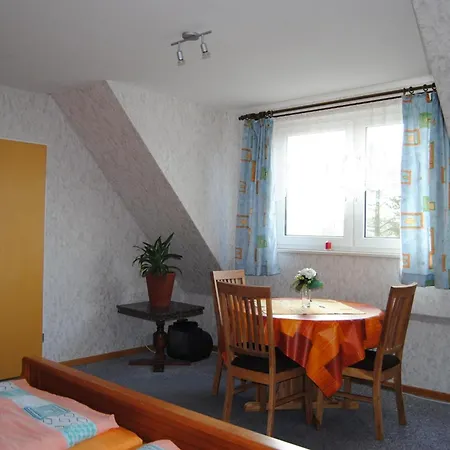 Апартаменты In Beliebtem Gaestehaus Mit Fahrradverleih In Laendlicher Gegend Windeby